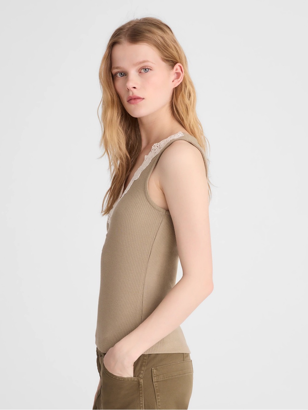 Madewell Lace-Trim V-Neck Tank S - Picture 3 of 9